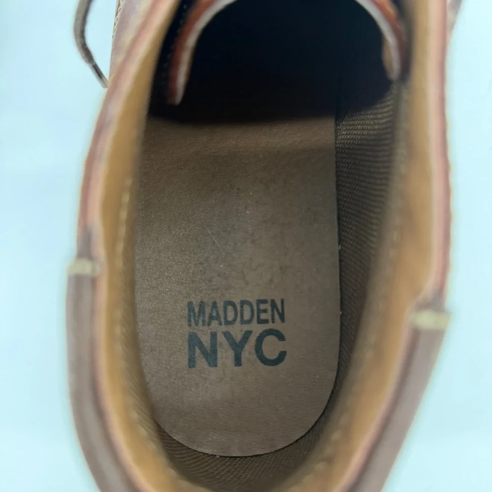 Madden NYC Chukka Boots Mens 8 Brown MNMN43AM693 Lace Up Desert Boots Contrast